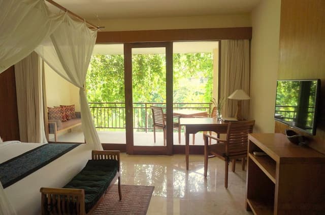 Sapodilla Suite Room with Balcony