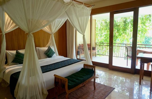 Sapodilla Suite Room with Balcony