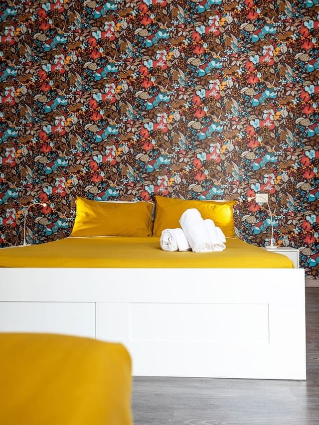 Double Room (2)