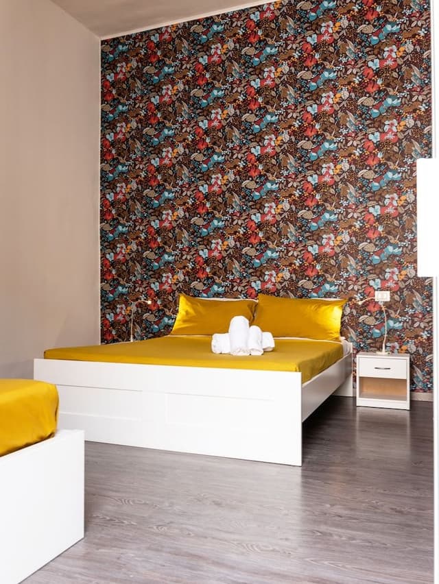 Double Room (2)