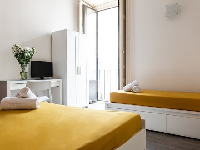 Double Room (2)