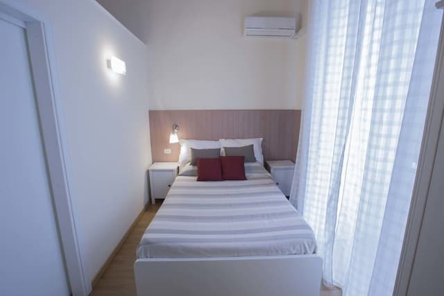 Comfort Single Room, Private Bathroom