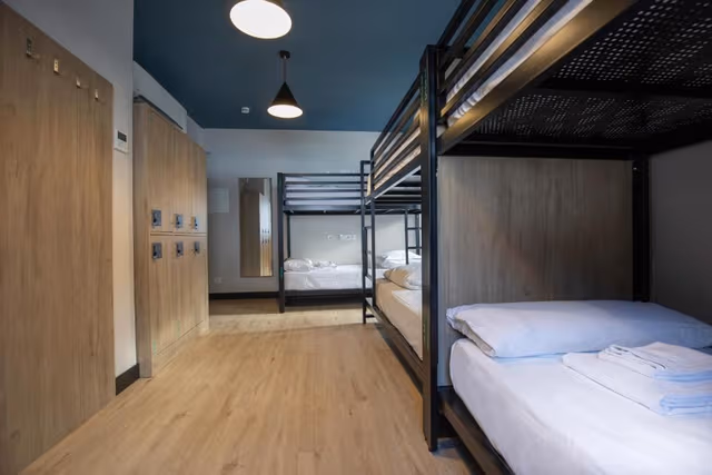 LLIT HABITACIÓN QUÀDRUPLE PRIVADA