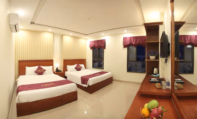 Deluxe Family Room