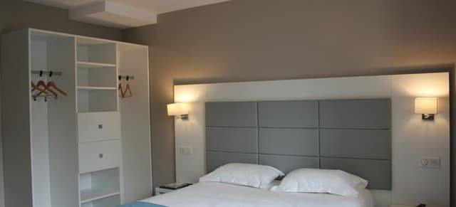Double Room, Accessible (Parking side, view train tracks)