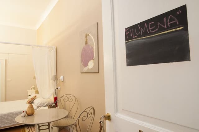 Room (Filumena)