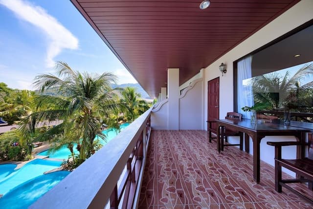 Deluxe Triple Room, Kitchen, Poolside