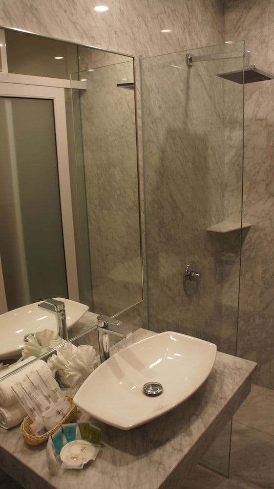 Grand Deluxe Room