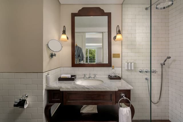 Camellia Suite