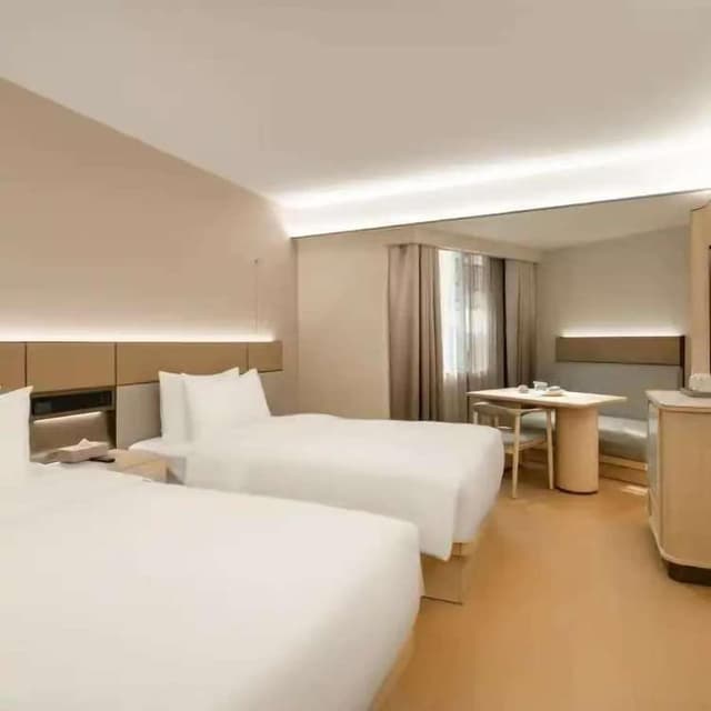 Superior Business Room
