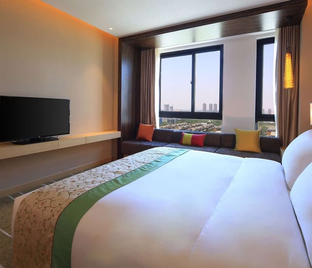 KING DELUXE ROOM