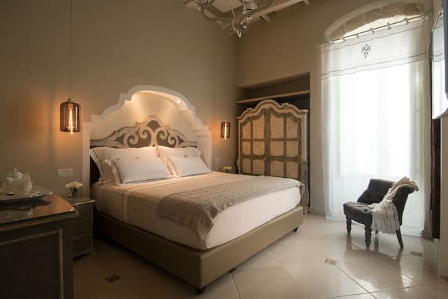 Suite (Annex Building)