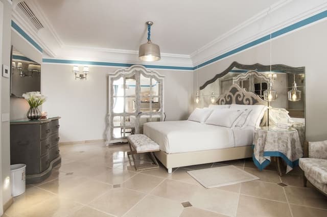 Exclusive Suite (150 metri dall'edificio principale)