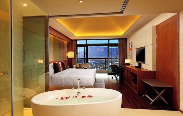 Standard Room, 1 King Bed