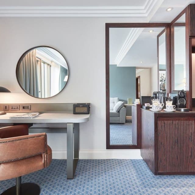 Executive Suite