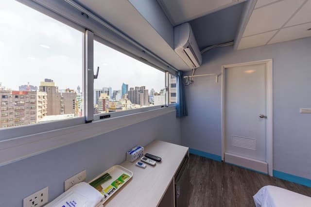 Deluxe Double Room, Bathtub, City View