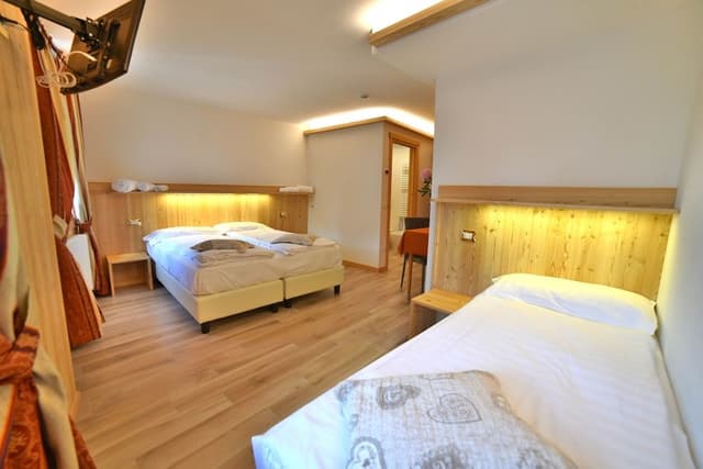 Triple Room