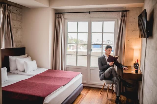 Comfort King Room