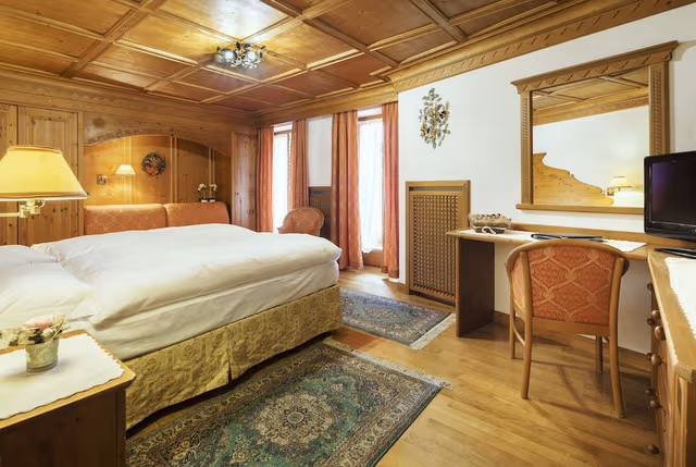 Junior Suite, Balcony, Mountain View
