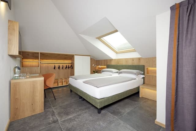 Junior Studio Suite