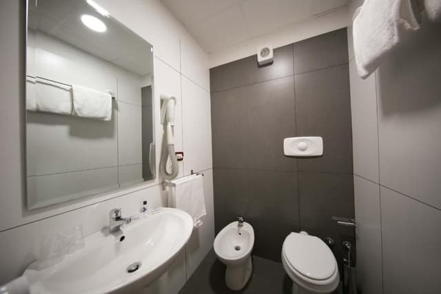 Camera doppia letti separati standard max occupancy 2 pax