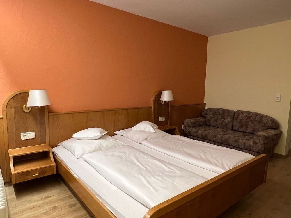 TOP CountryLine Schwanenteich