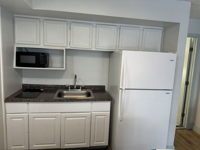 Deluxe Studio, 2 Double Beds, Kitchenette, Ocean View