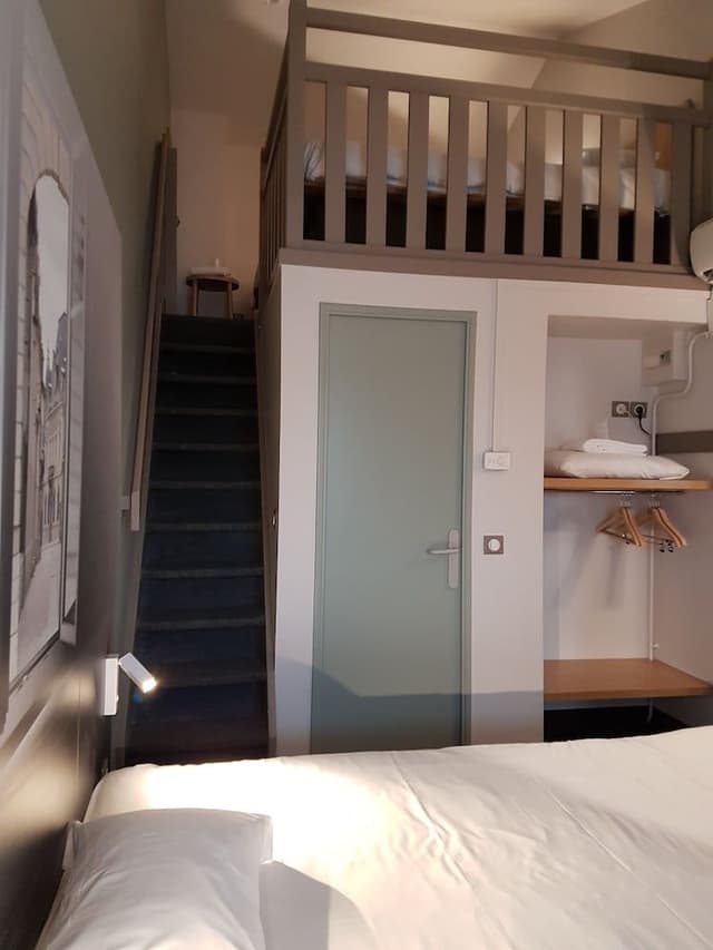 Quadruple Non-Smoking Room