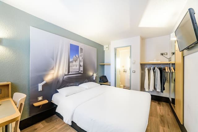Double Non-Smoking Room