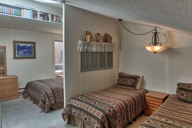 Unit 212, 2 Bedrooms + Loft