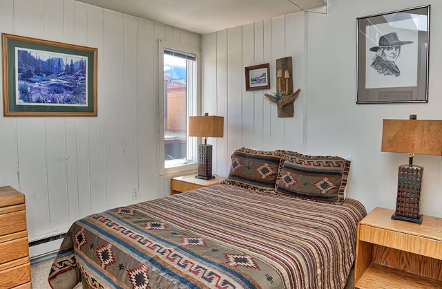 Unit 212, 2 Bedrooms + Loft