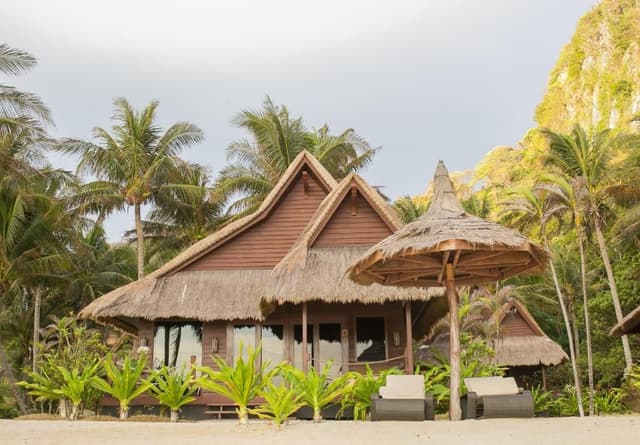 Beach Front Villa with Free Roundtrip Lio Airport Transfers