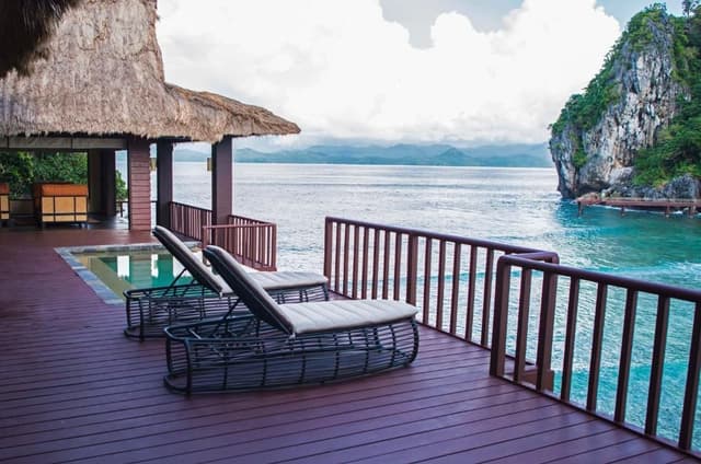 Sunrise Cauayan Pool Villa with Free Roundtrip Lio Airport Transfers