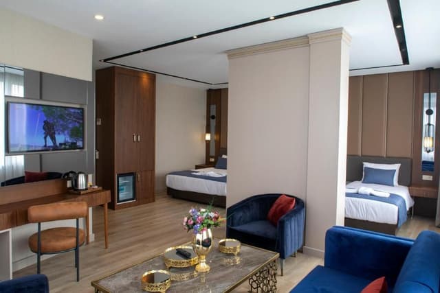 King Suite with Sea View