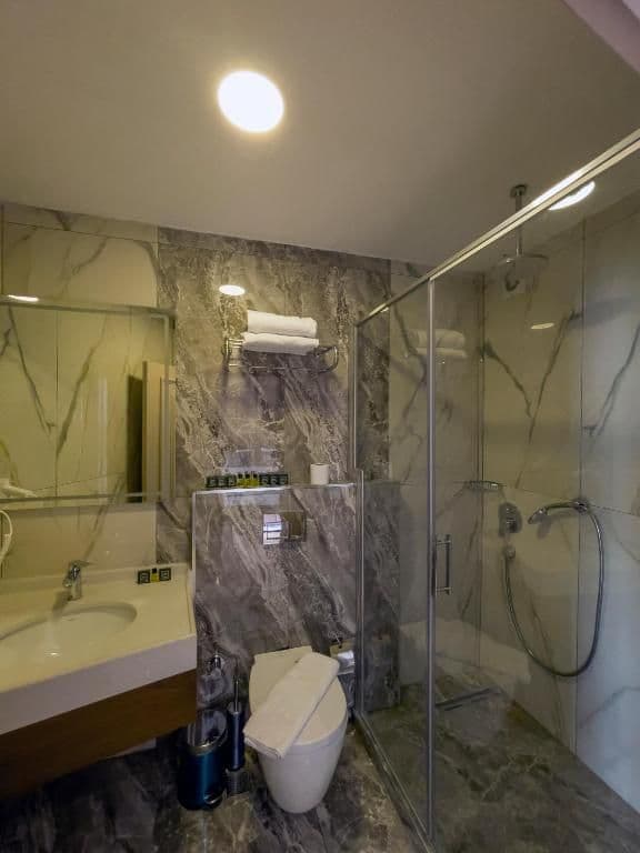 King Suite with Sea View