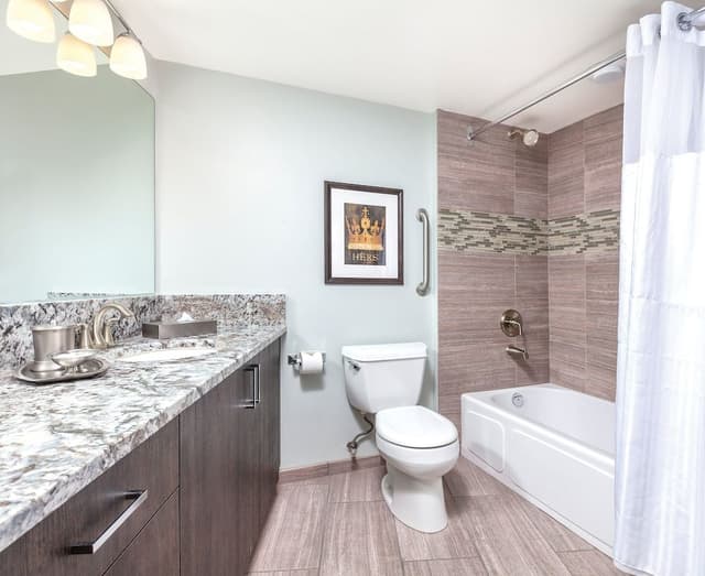 Deluxe Condo, 2 Bedrooms, Kitchen