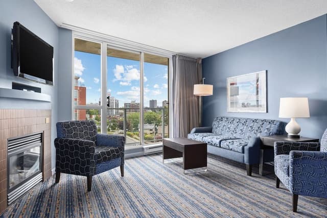 Deluxe Condo, 2 Bedrooms, Kitchen