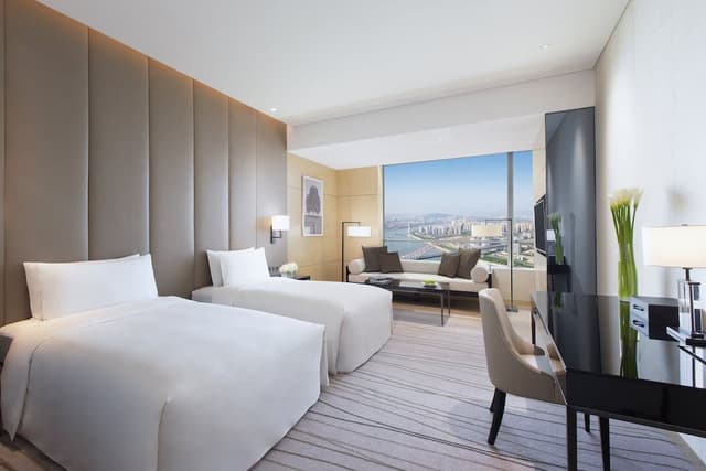 N2 Grand River View Twin