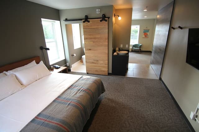 Main House King Suite Deluxe