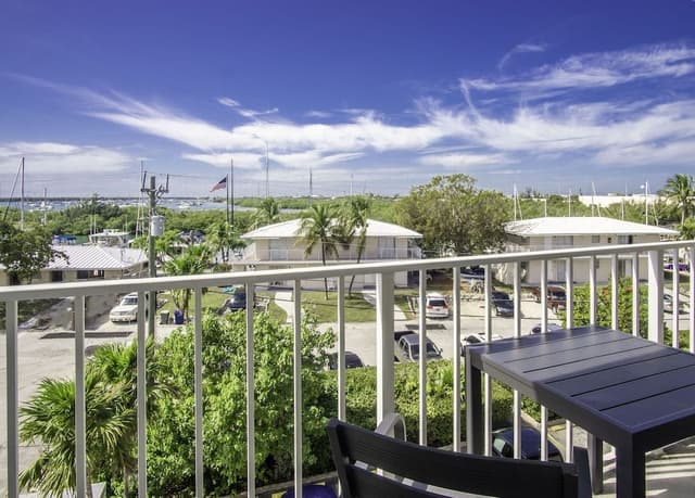 Suite, 1 Bedroom, Balcony, Bay View (King)