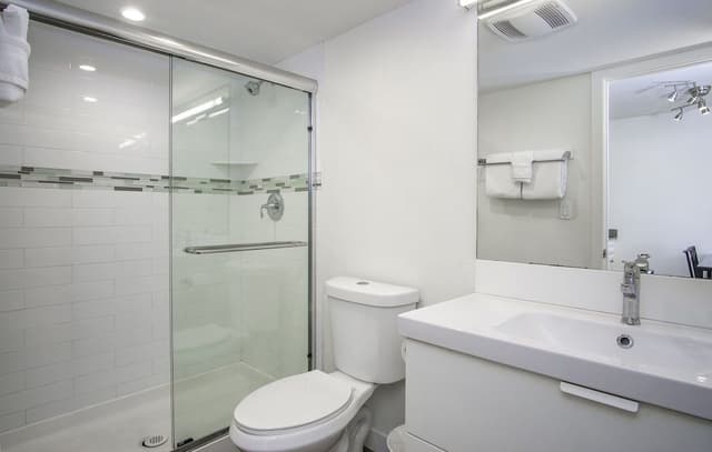 Suite, 1 Bedroom, Balcony, Bay View (King)