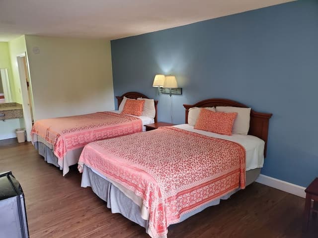 Standard Room, 2 Queen Beds, Non-Smoking