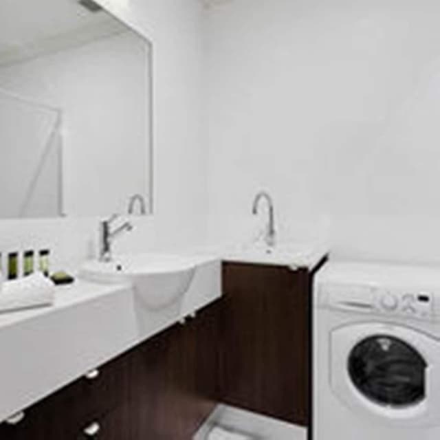 One Bedroom Deluxe Apartment