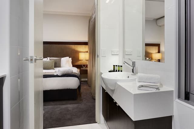 One Bedroom Deluxe Apartment