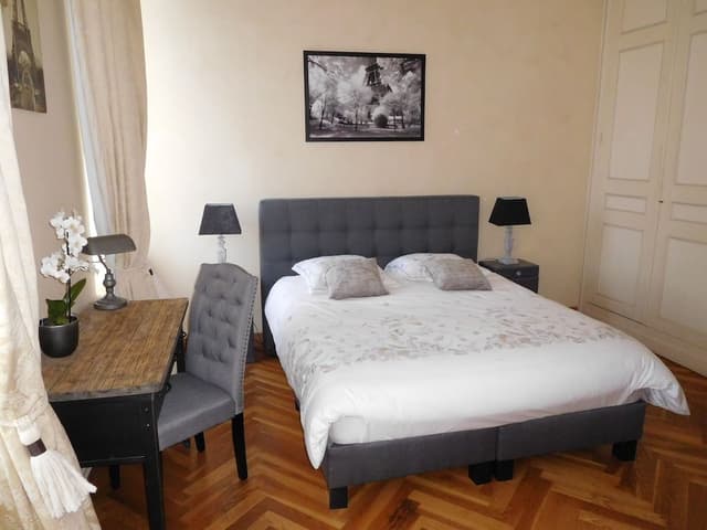 Comfort Double Room, Private Bathroom, Garden Area (Gustave Eiffel)