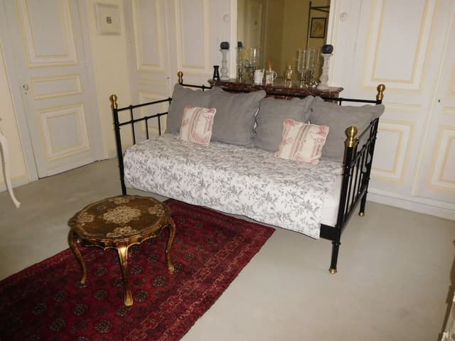 Comfort Triple Room, Private Bathroom, Garden Area (Leonard de Vinci)