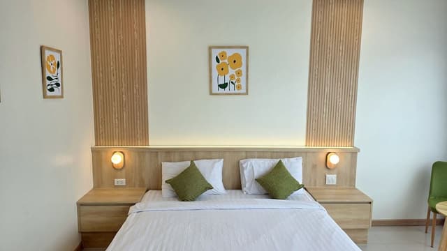 Standard Room with window