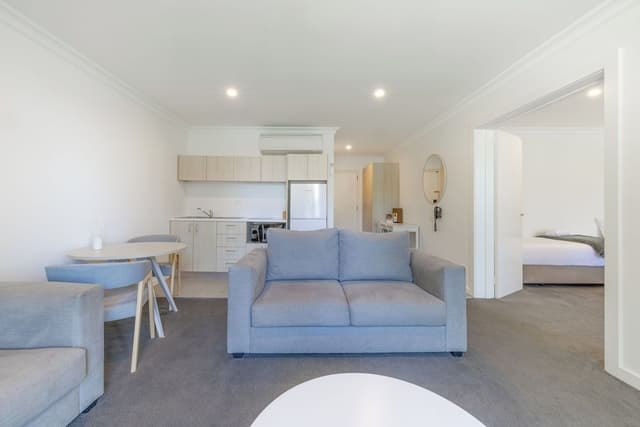 Lakeview Family Room