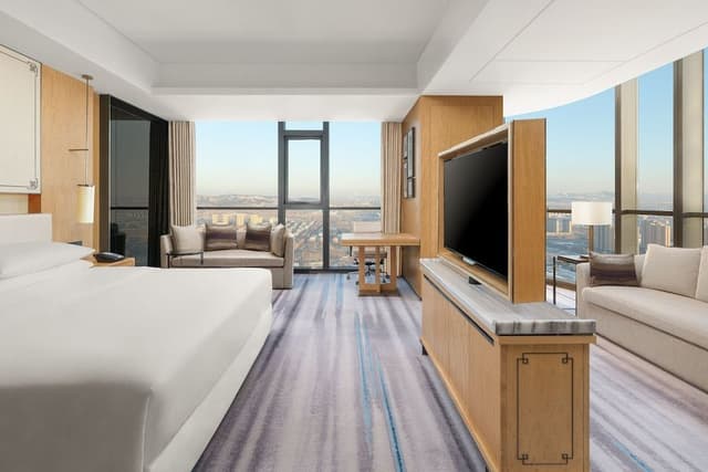 Room, 1 King Bed, City View