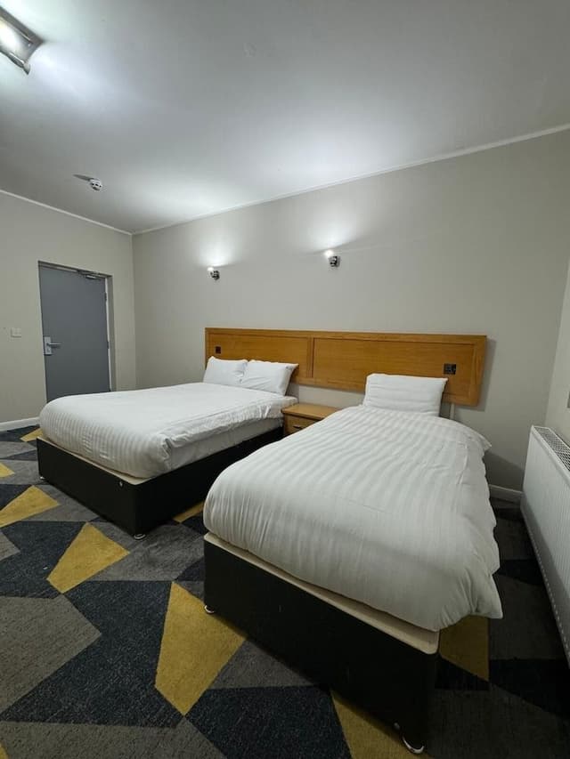 Standard Twin Room